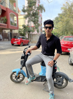 Srikant R